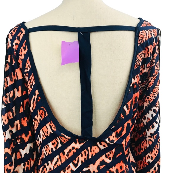 💙 5 for $25 💙 - Stylebook Orange and Navy Leopard Striped Crop Top - Picture 4 of 4